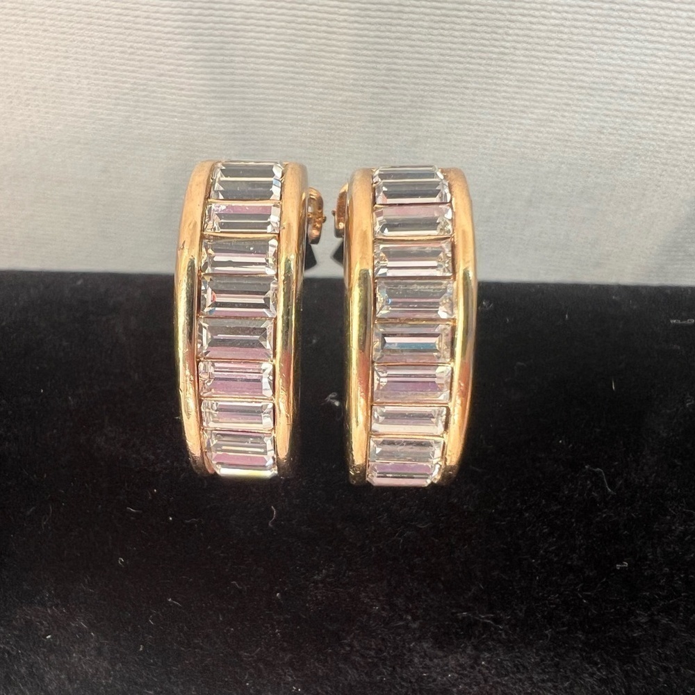Vintage Christian Dior Gold Tone & Faux Diamond Clip on Earrings B7